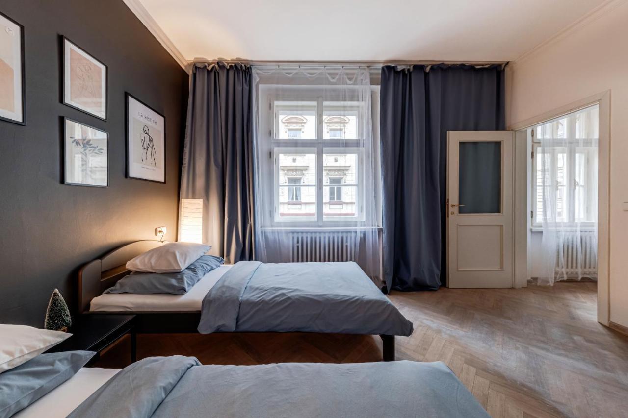 Vita Nejedleho Apartments Прага Екстериор снимка