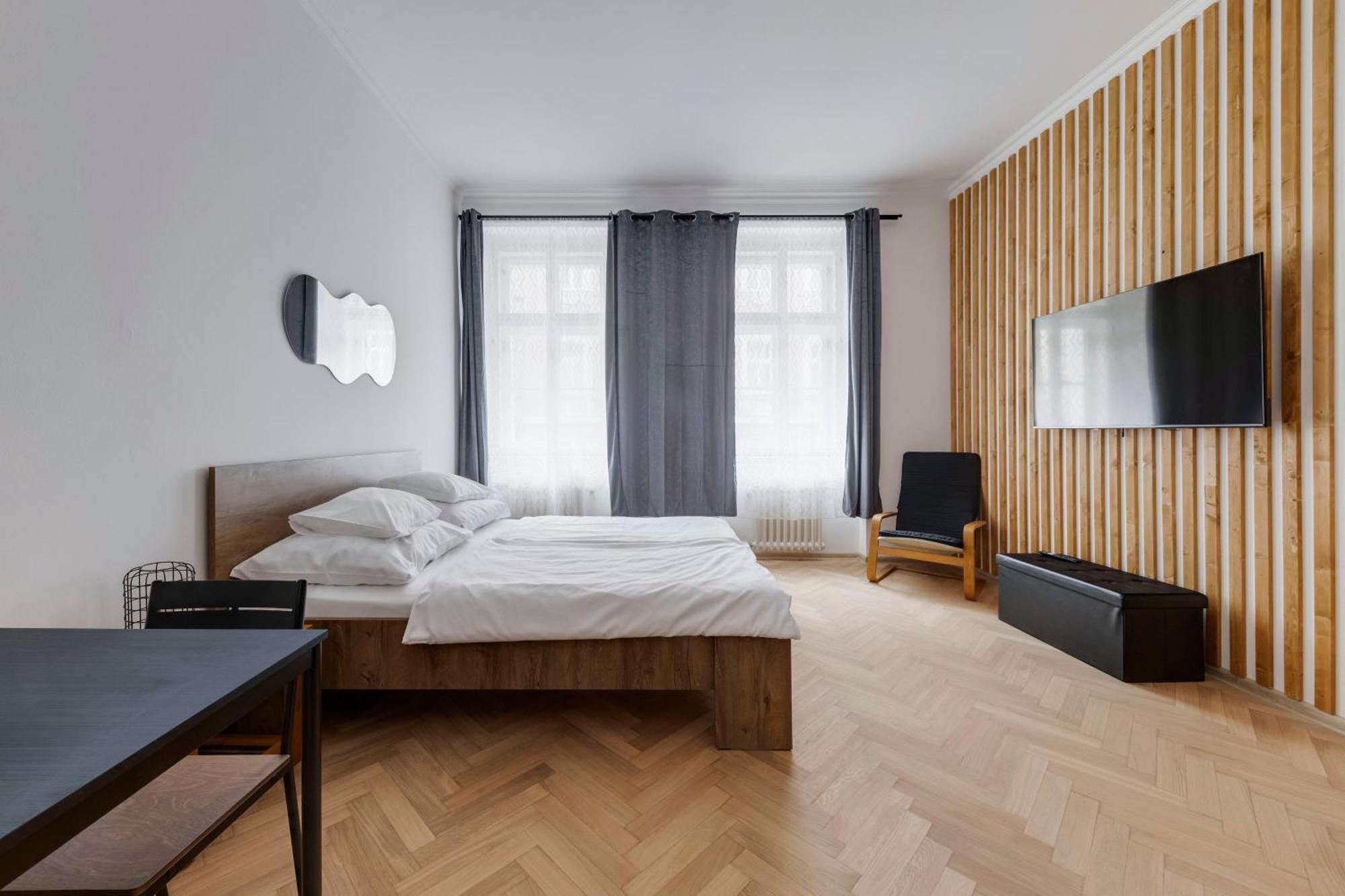 Vita Nejedleho Apartments Прага Екстериор снимка
